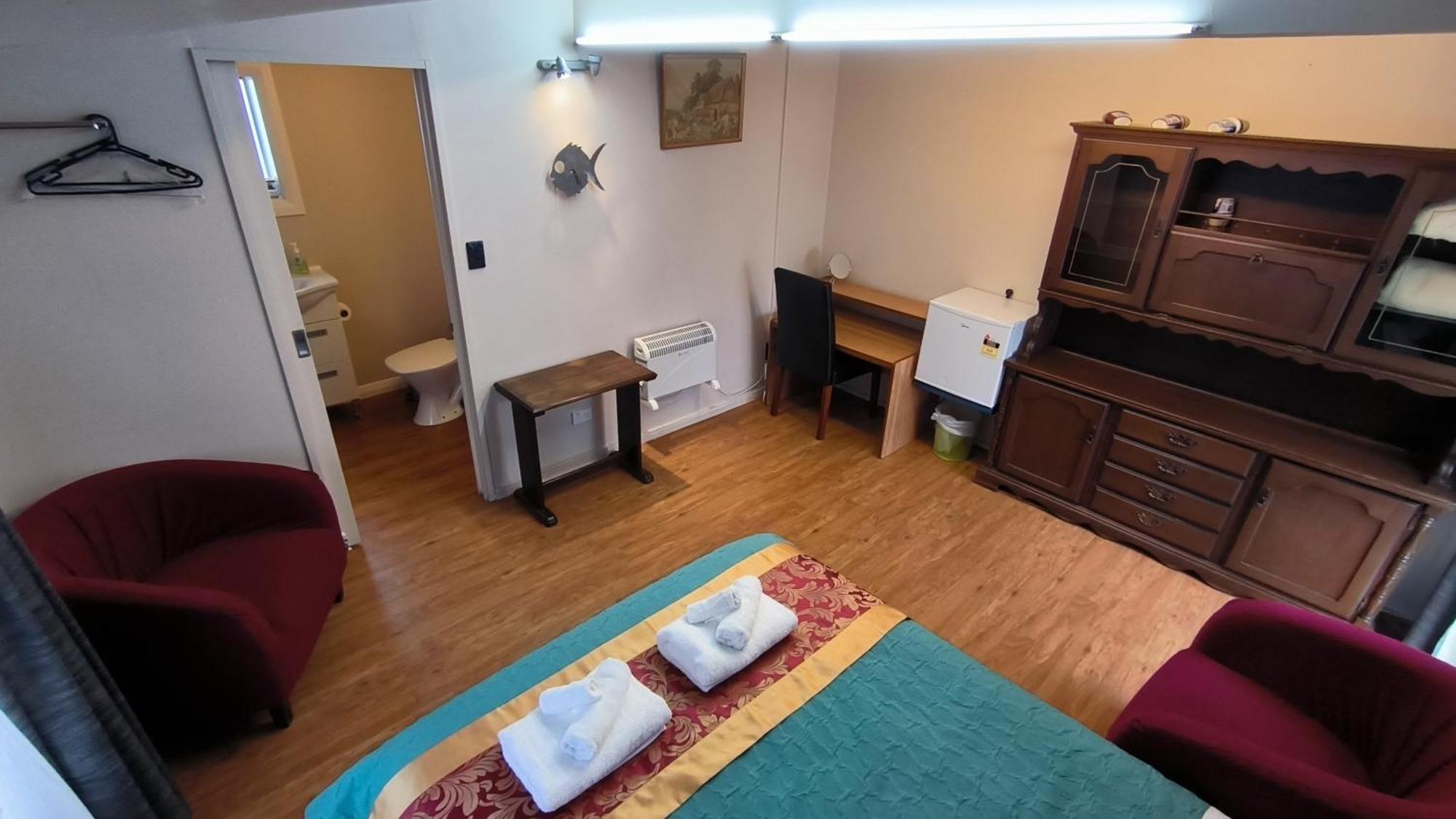 5 Large Bedroom Villas Suitable For 10People Christchurch Exterior foto
